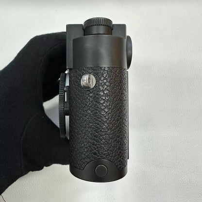 [Pre-owned] Leica M10-P — Body with Box and Accessories