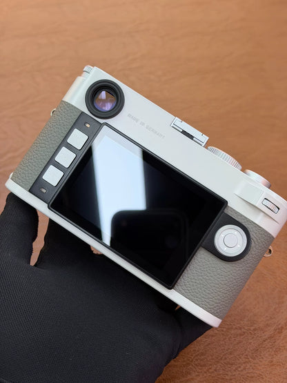 [Pre-owned] Leica M10-P Ghost Edition — Set with 35mm f/1.4 ASPH, No. 094/250