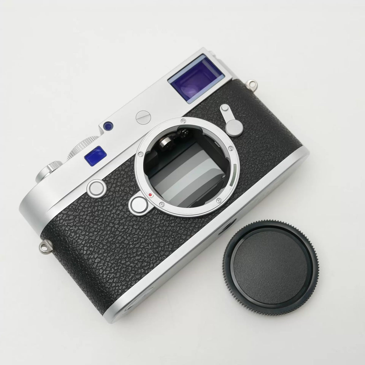 [Pre-owned] Leica M10-P — Body Only, with Battery, Charger and Strap