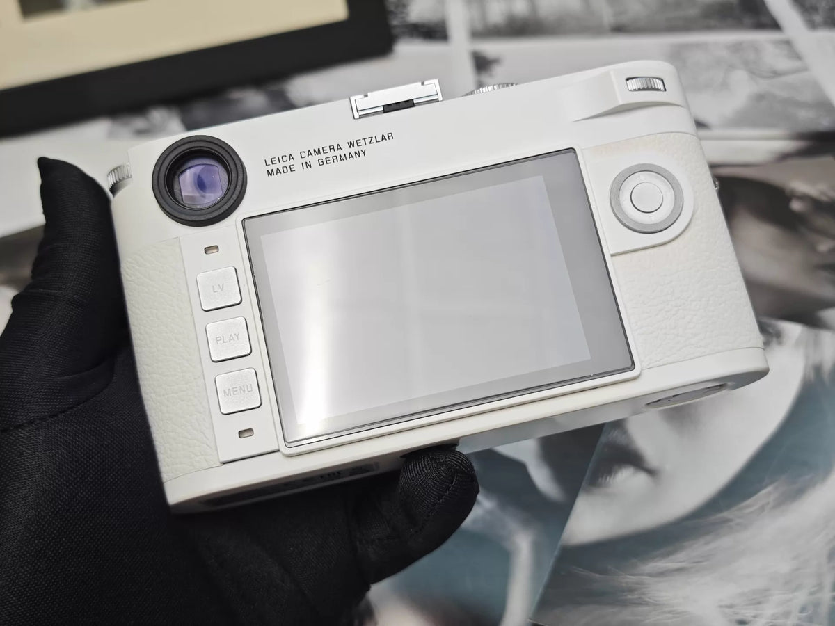 [Pre-owned] Leica M10-P White Edition — Body Only with Box