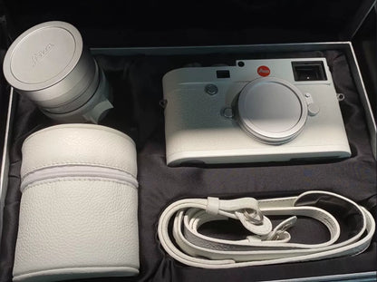 [Pre-owned] Leica M10-P White Edition — Set with Summilux-M 50mm f/1.4 ASPH