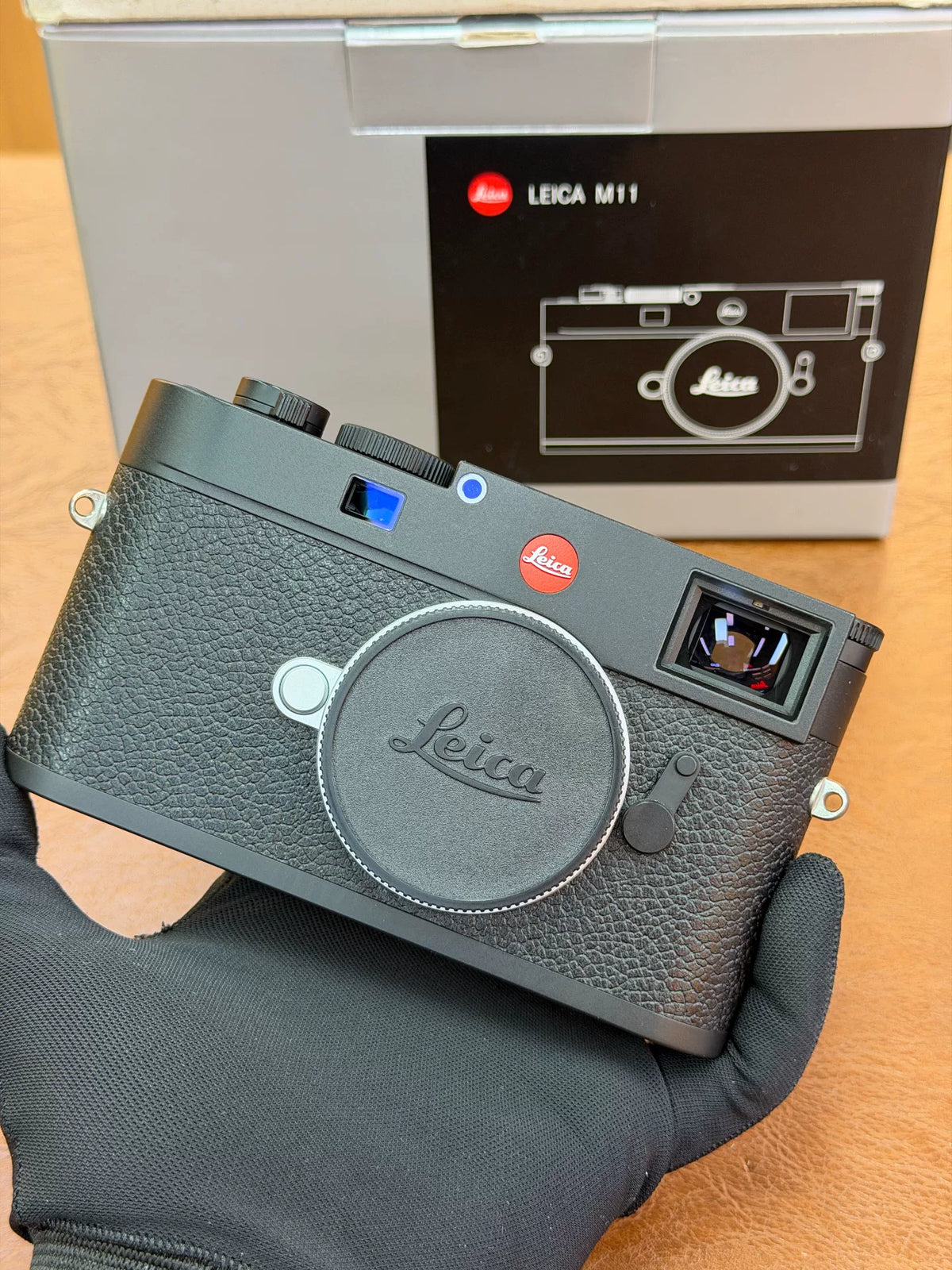 [Pre-owned] Leica M11 Black — Body with Box and Accessories