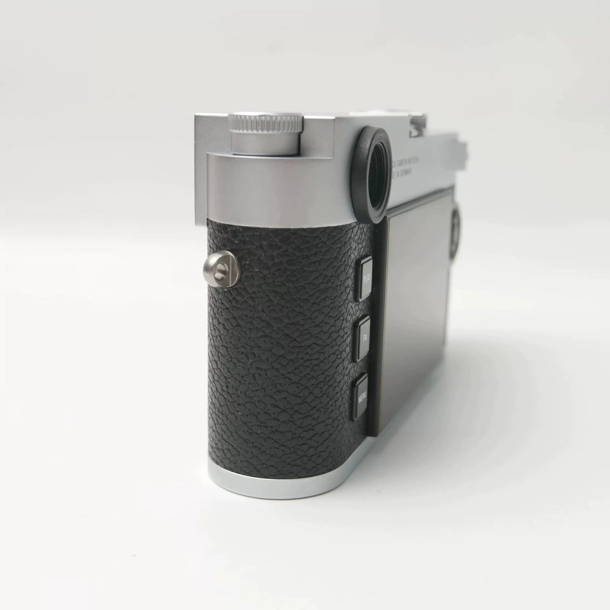 [Pre-owned] Leica M11 Silver — Body with Box