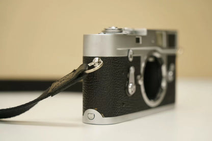 [Pre-owned] Leica M2-R — Body Only, Serviced