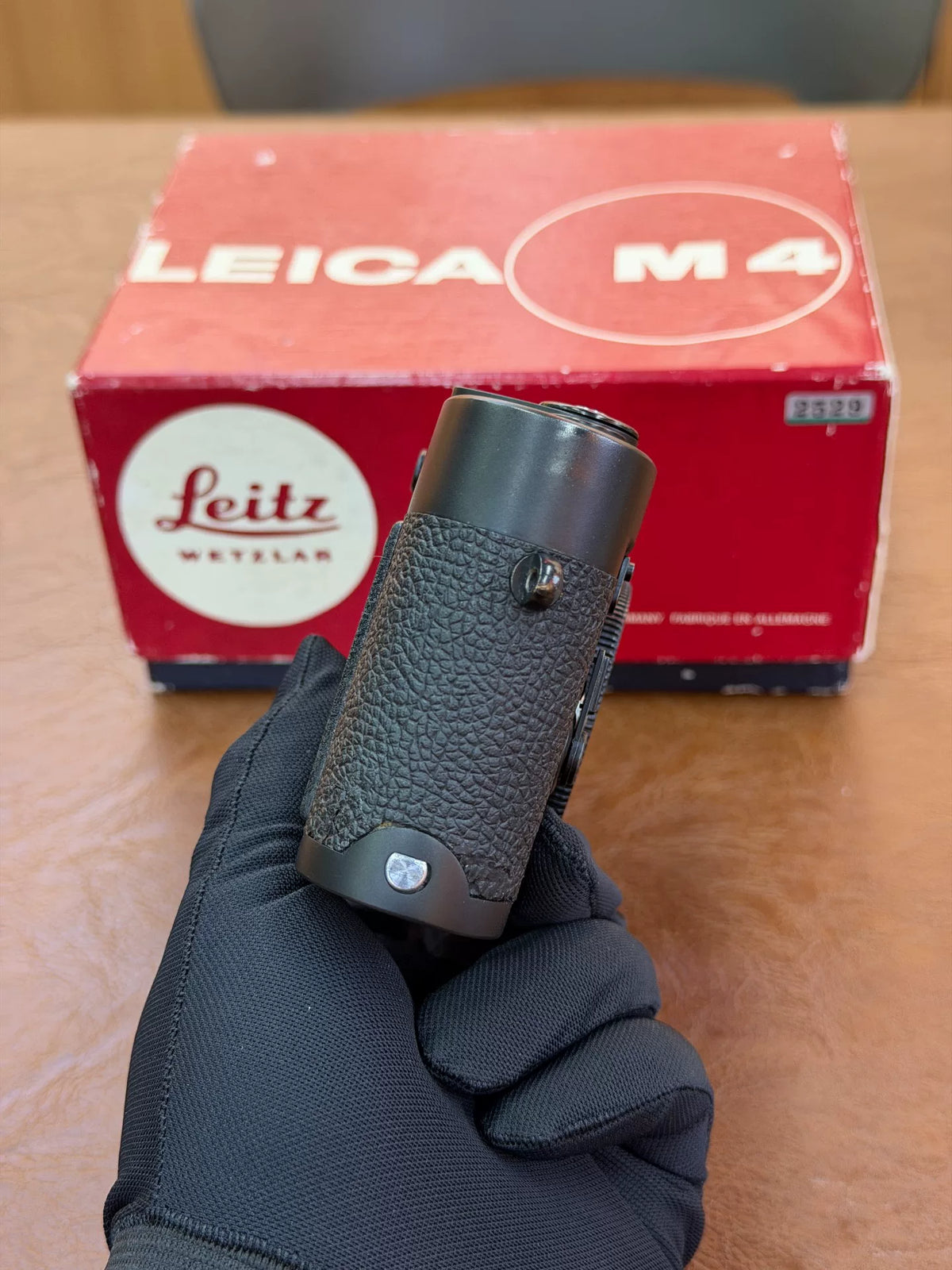 [Pre-owned] Leica M4 50 Jahre Black Chrome — with Matching Box