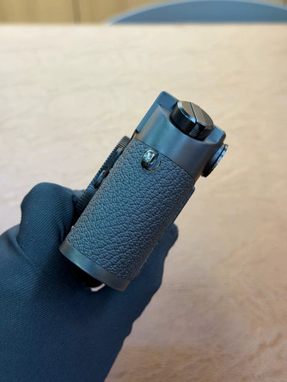 [Pre-owned] Leica M4 — Black Chrome, Recently Serviced