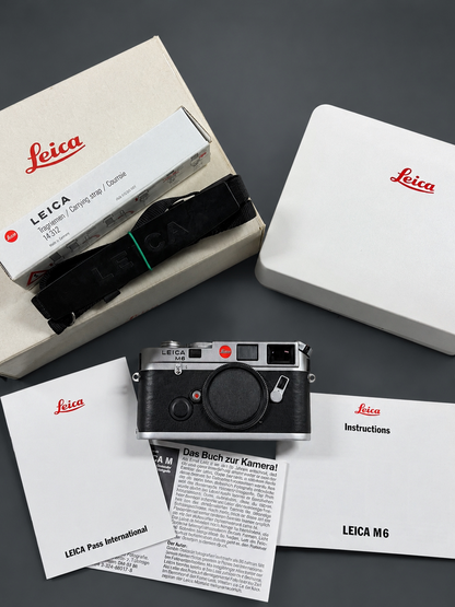 [Pre-owned] Leica M6 Rangefinder Body — Modified Top Badge, with Box