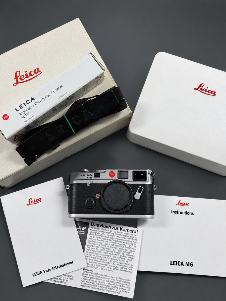 [Pre-owned] Leica M6 Rangefinder Body — Modified Top Badge, with Box