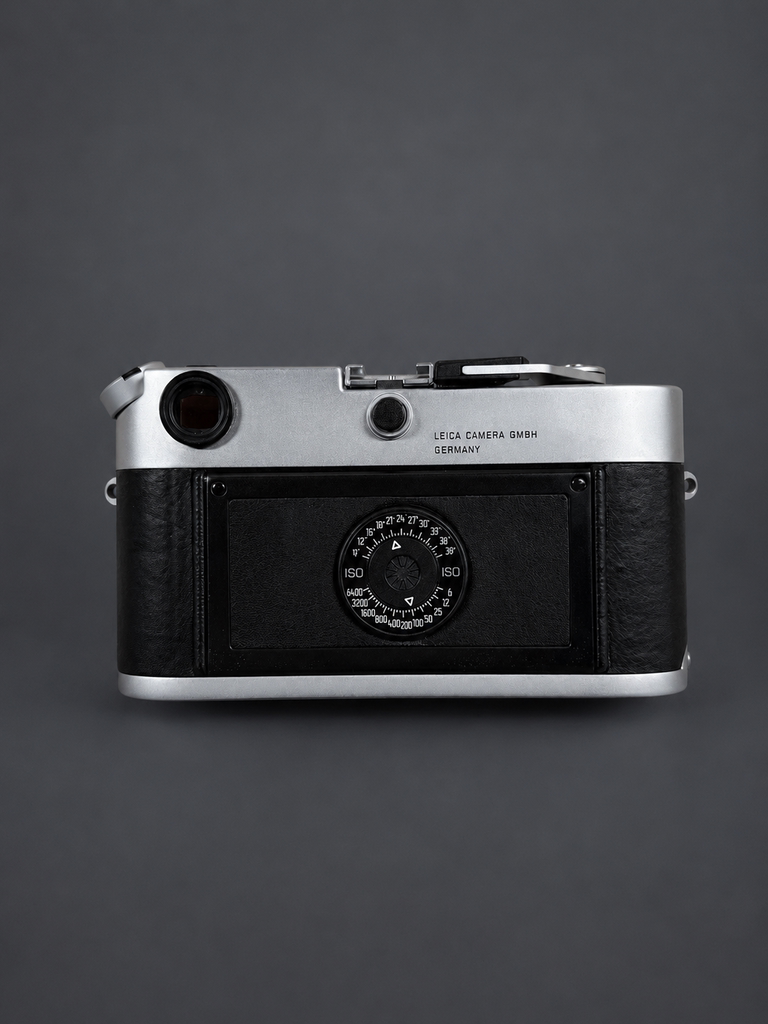 [Pre-owned] Leica M6 Rangefinder Body — Modified Top Badge, with Box