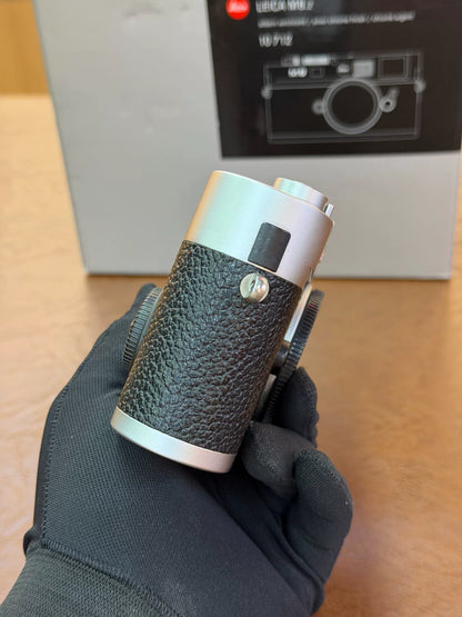 [Pre-owned] Leica M8.2 — Silver, with Box