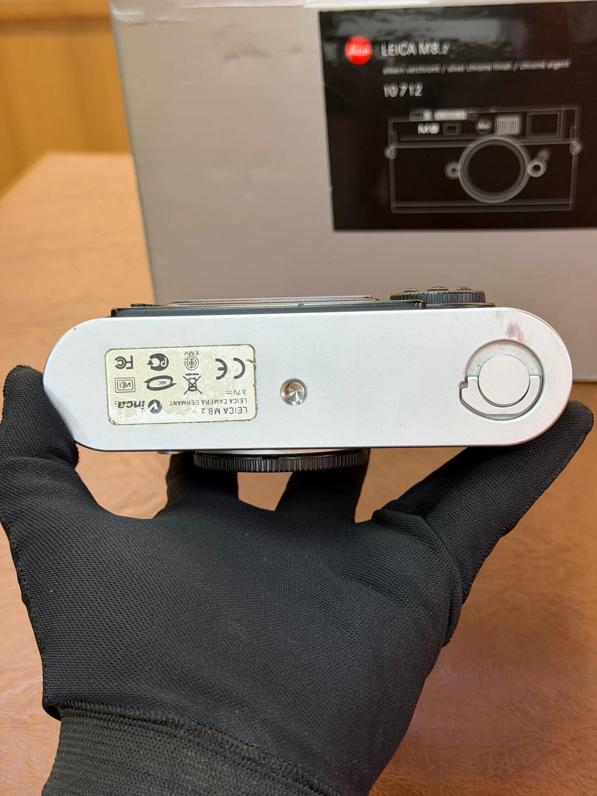 [Pre-owned] Leica M8.2 — Silver, with Box