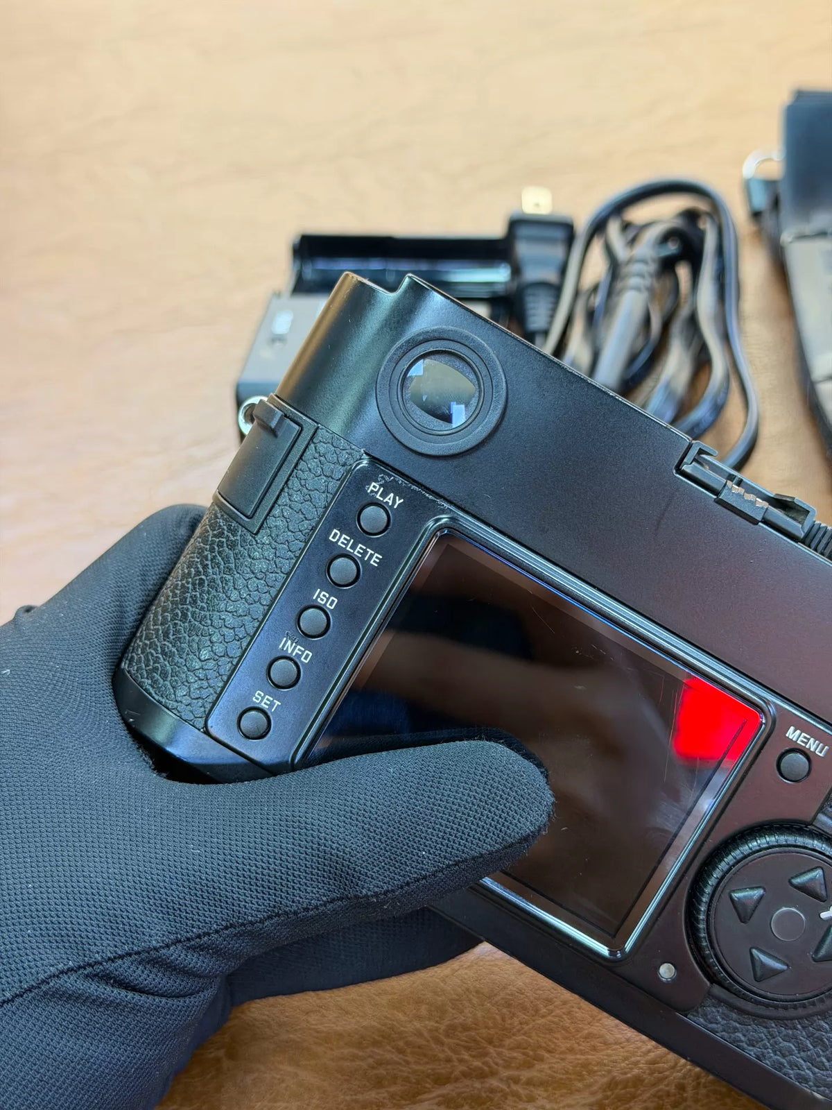 [Pre-owned] Leica M9-P Black — Body with Battery and Charger