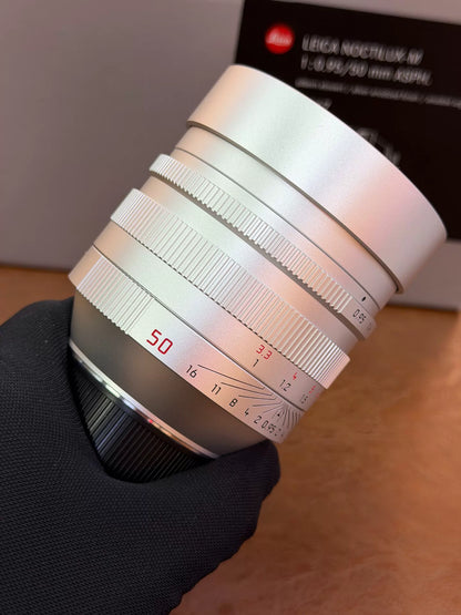 [Pre-owned] Leica Noctilux-M 50mm f/0.95 ASPH — Silver (11667) with Box