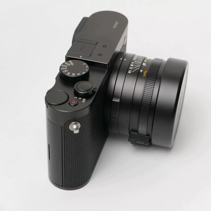 [Pre-owned] Leica Q (Typ 116) Black — with Box and Accessories