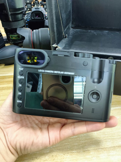[Pre-owned] Leica Q (Typ 116) Panda Limited Edition — with Box