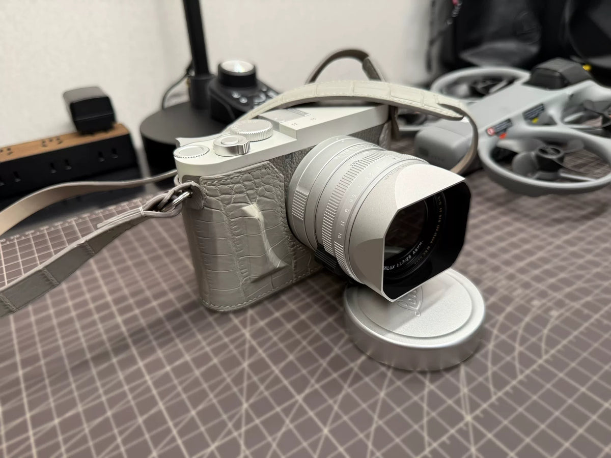 [Unused] Leica Q2 "Ghost" by Hodinkee — Full Set with Extras