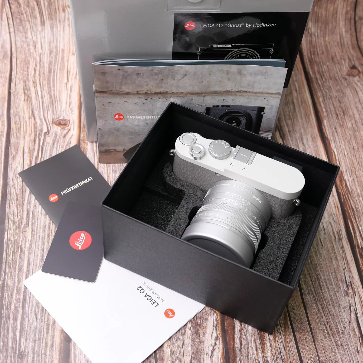 [Pre-owned] Leica Q2 "Ghost" by Hodinkee — Limited Edition, Boxed