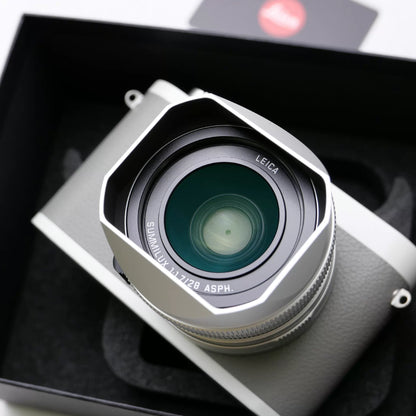 [Pre-owned] Leica Q2 "Ghost" by Hodinkee — Limited Edition, Boxed