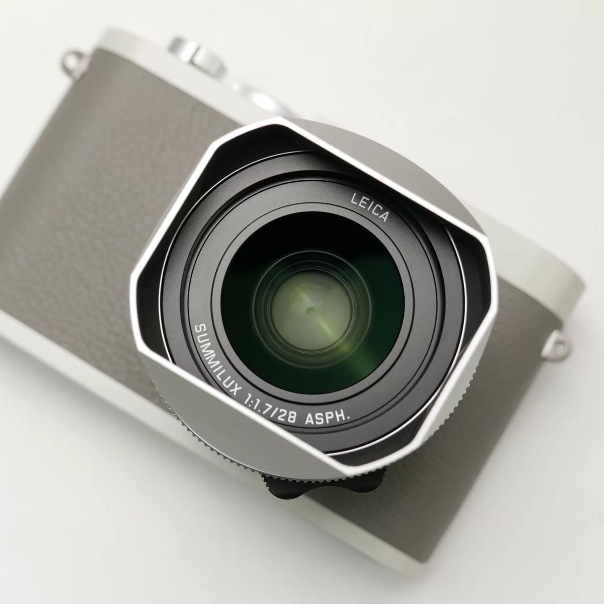 [Pre-owned] Leica Q2 "Ghost" by Hodinkee — Limited Edition with Box