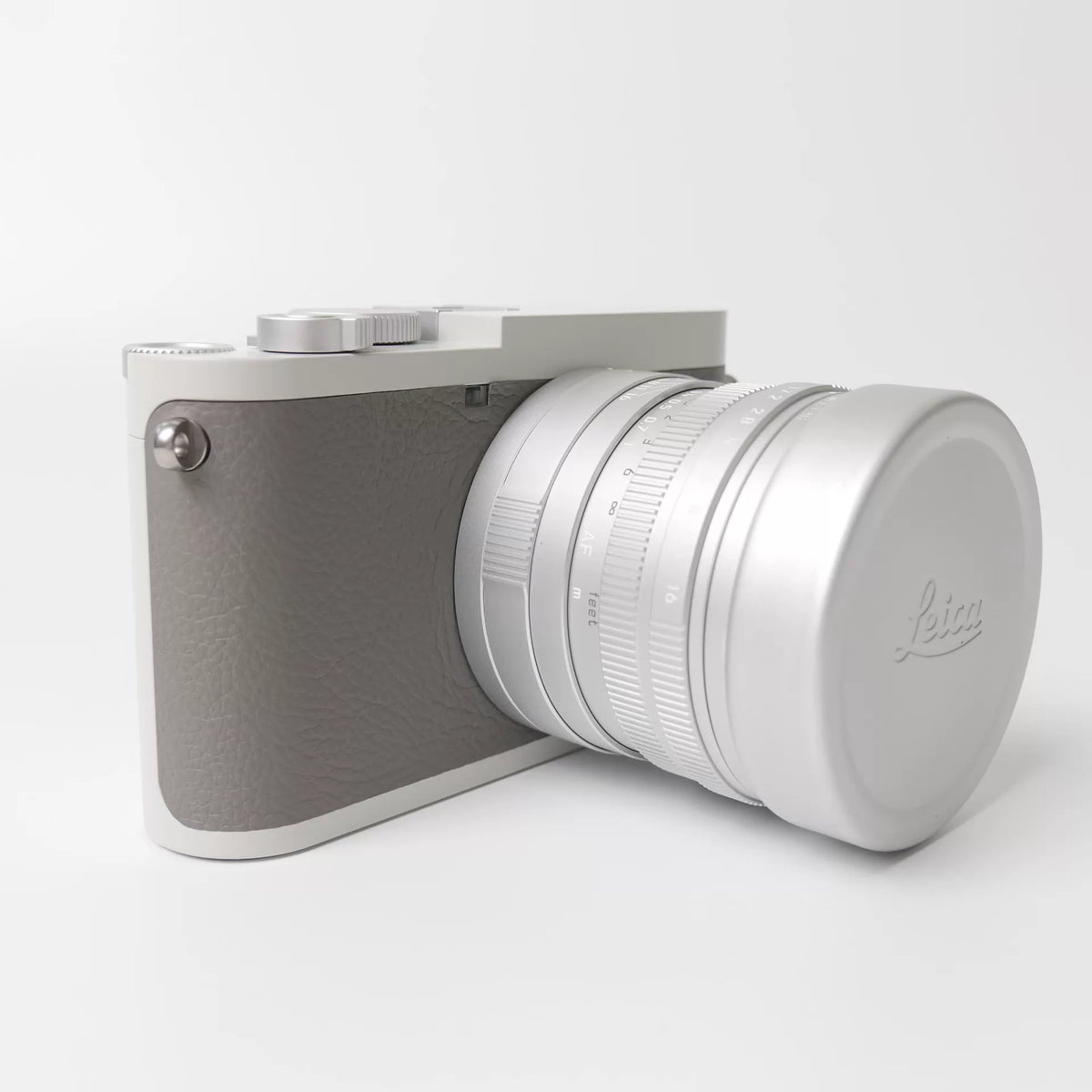 [Pre-owned] Leica Q2 "Ghost" by Hodinkee — Limited Edition with Box