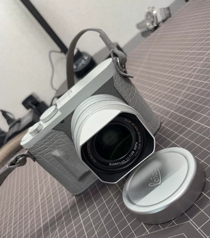[Unused] Leica Q2 "Ghost" by Hodinkee — Full Set with Extras