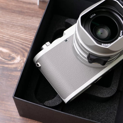 [Pre-owned] Leica Q2 "Ghost" by Hodinkee — Limited Edition, Boxed