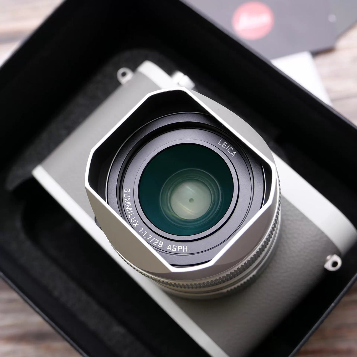[Pre-owned] Leica Q2 "Ghost" by Hodinkee — Limited Edition, Boxed