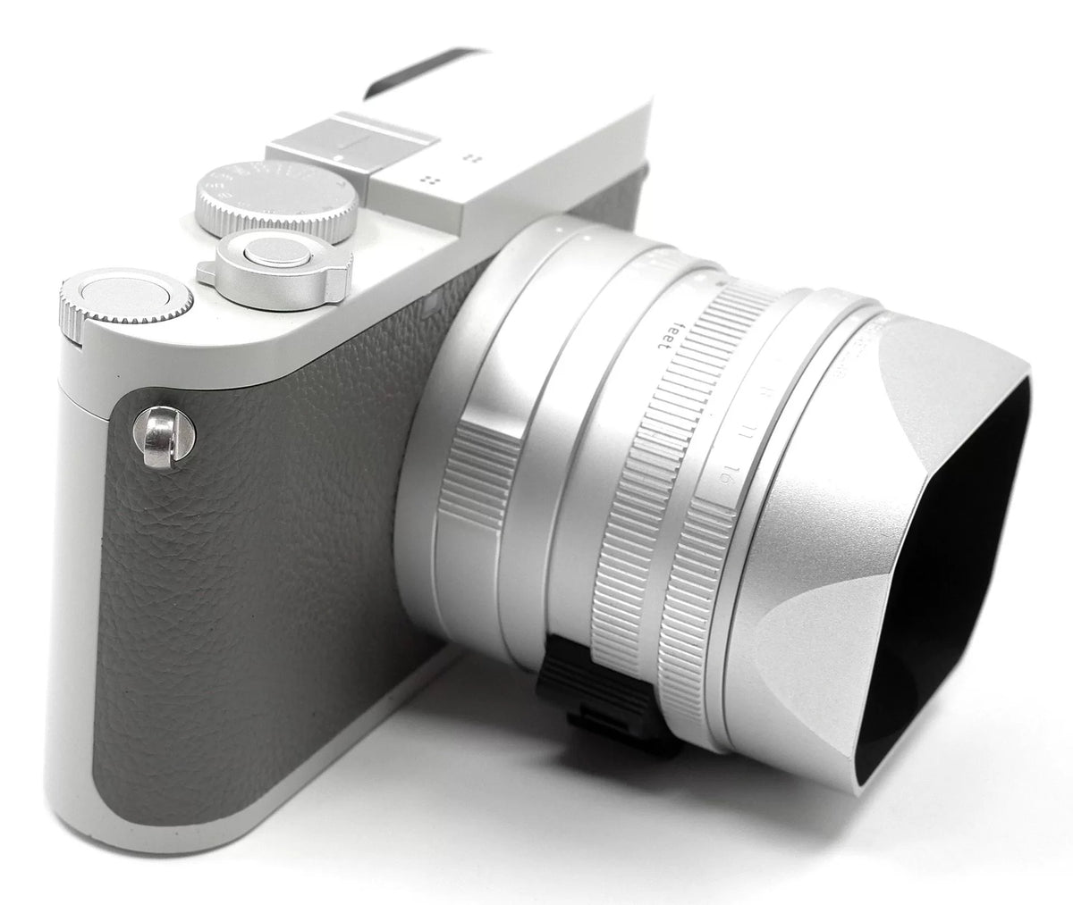 [Pre-owned] Leica Q2 Ghost by Hodinkee — Limited Edition with Box