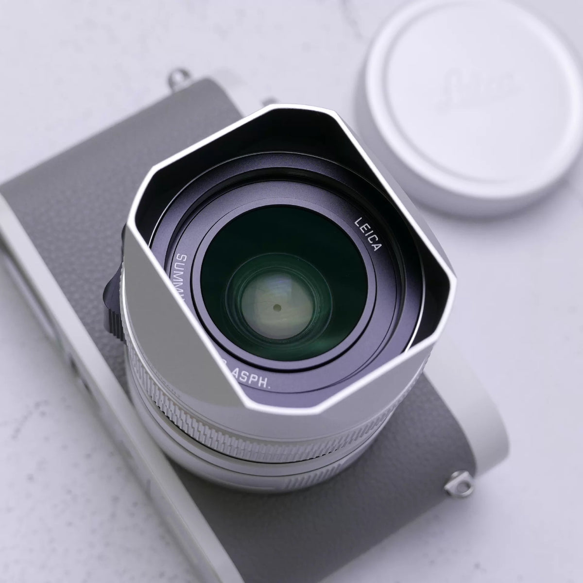 [Pre-owned] Leica Q2 "Ghost" by Hodinkee — Limited Edition, Boxed