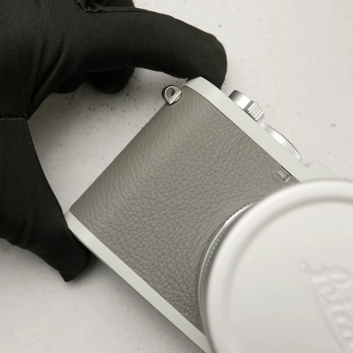 [Pre-owned] Leica Q2 "Ghost" by Hodinkee — Limited Edition with Box