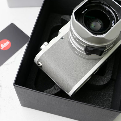 [Pre-owned] Leica Q2 "Ghost" by Hodinkee — Limited Edition, Boxed