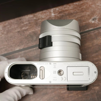 [Pre-owned] Leica Q2 "Ghost" by Hodinkee — Limited Edition with Box