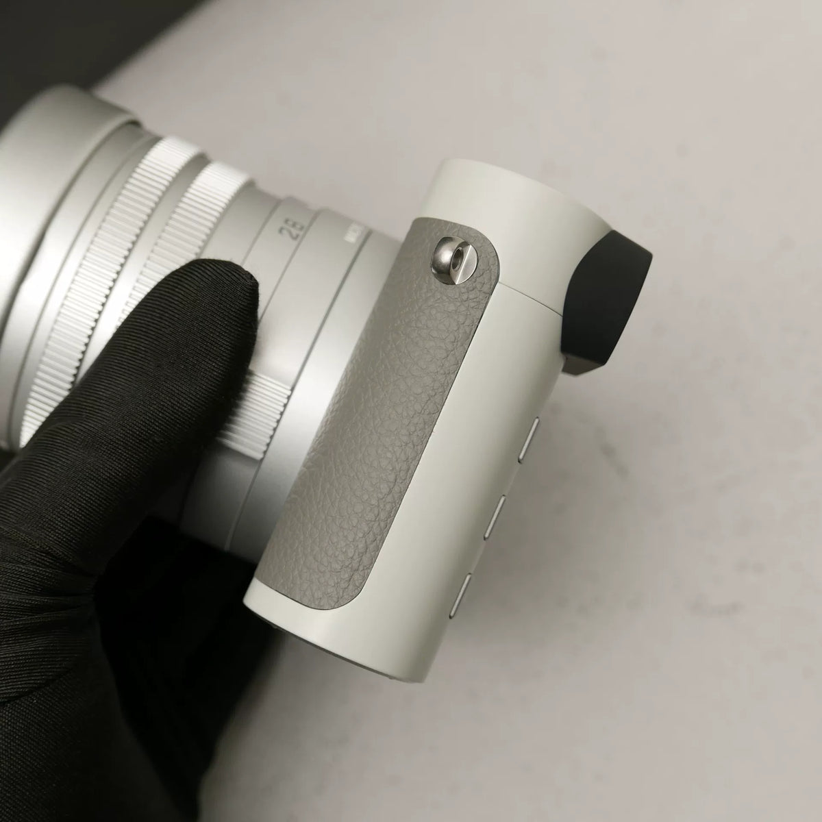 [Pre-owned] Leica Q2 "Ghost" by Hodinkee — Limited Edition with Box