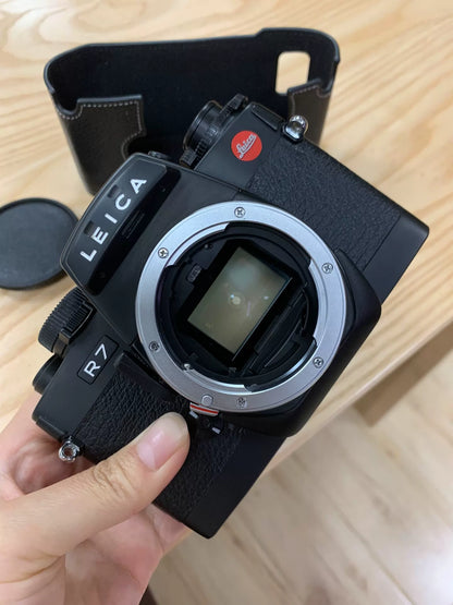 [Pre-owned] Leica R7 — Body Only, Made in Germany