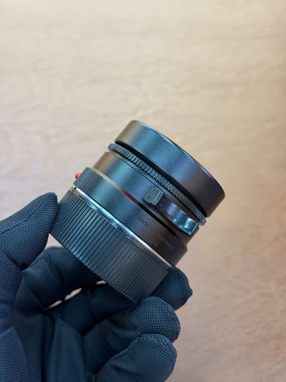 [Pre-owned] Leica Summarit-M 50mm f/2.5 (11644) — Black, No Box