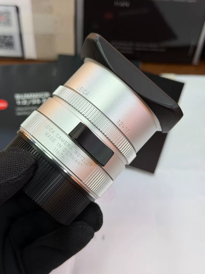 [Unused] Leica Summicron-M 35mm f/2 ASPH Silver (11674) — Complete with Box