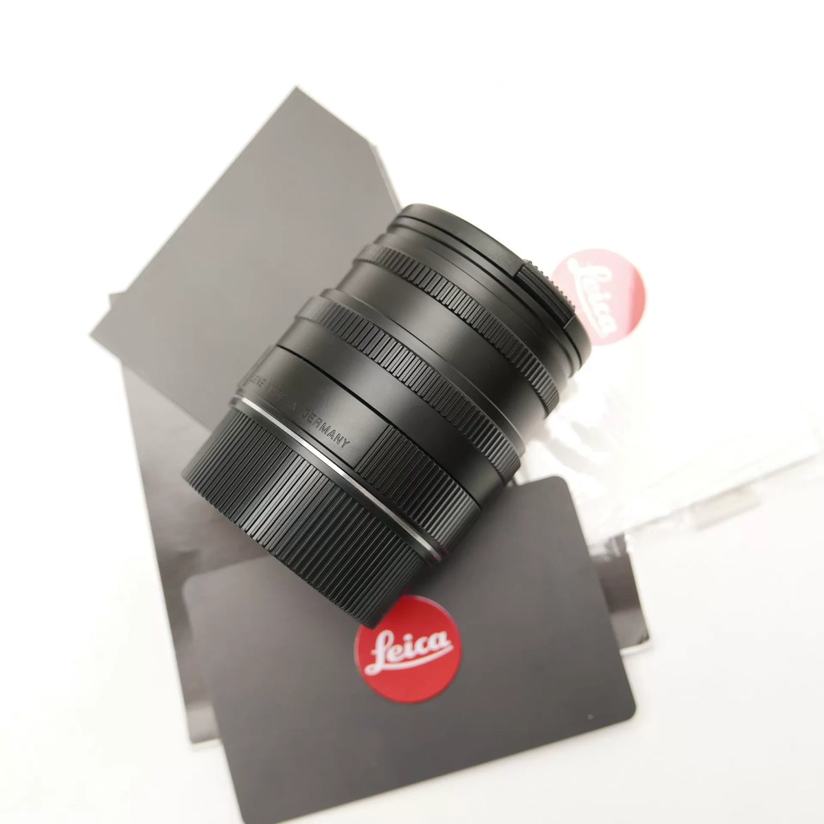 [Pre-owned] Leica Summicron-M 50mm f/2 Black (11826) — Boxed with Case