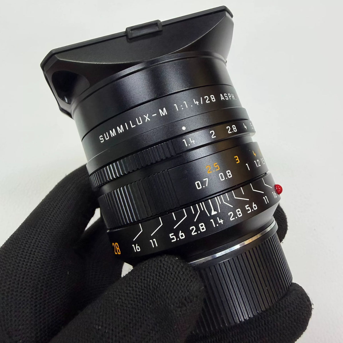 [Pre-owned] Leica Summilux-M 28mm f/1.4 ASPH — Lens Only