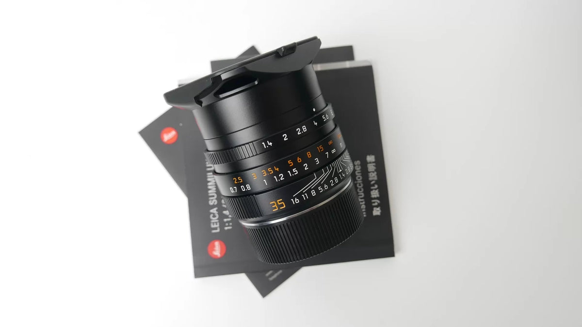 [Pre-owned] Leica Summilux-M 35mm f/1.4 ASPH Black (11663) — Boxed with Hood and Case