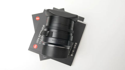 [Pre-owned] Leica Summilux-M 35mm f/1.4 ASPH Black (11663) — Boxed with Hood and Case
