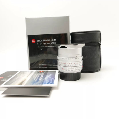 [Pre-owned] Leica Summilux-M 35mm f/1.4 ASPH Silver (11675) — Boxed with Hood and Case