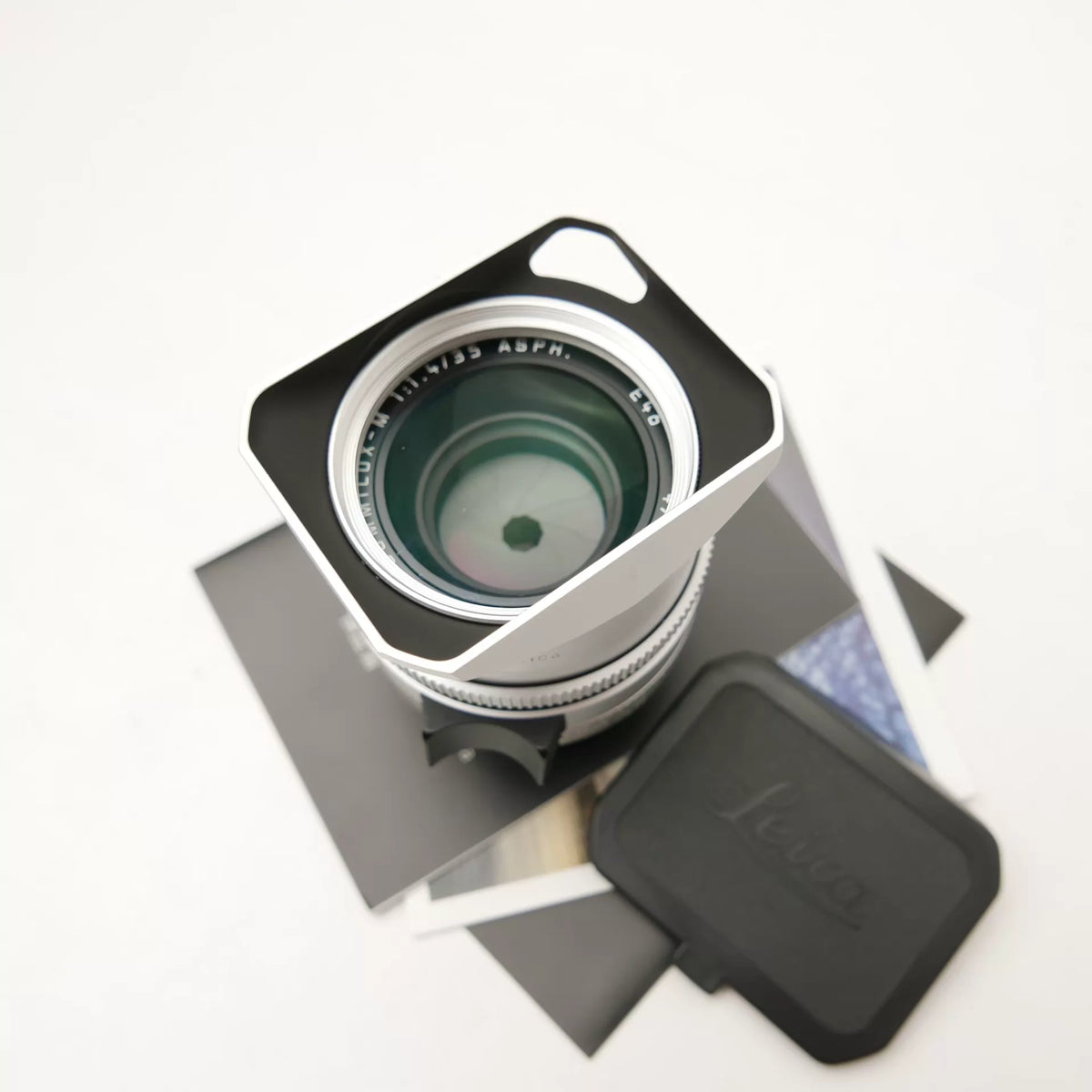 [Pre-owned] Leica Summilux-M 35mm f/1.4 ASPH Silver (11675) — Boxed with Hood and Case