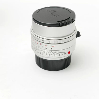 [Pre-owned] Leica Summilux-M 35mm f/1.4 ASPH Silver (11727) — Close-Focus Version, Boxed