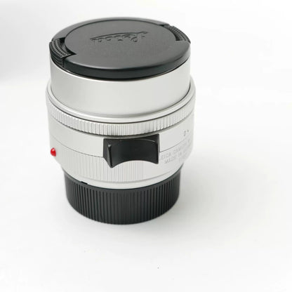 [Pre-owned] Leica Summilux-M 35mm f/1.4 ASPH Silver (11727) — Close-Focus Version, Boxed
