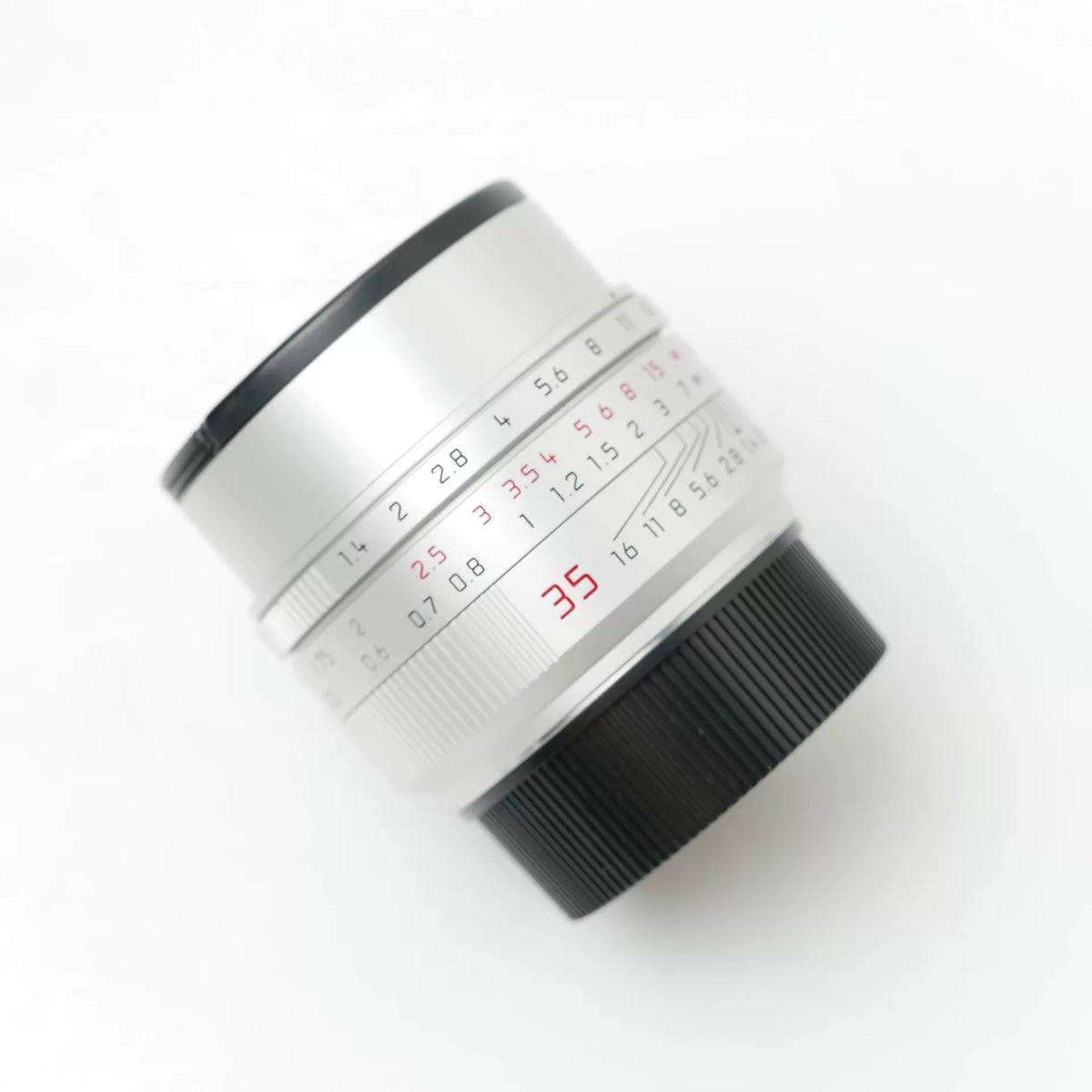 [Pre-owned] Leica Summilux-M 35mm f/1.4 ASPH Silver (11727) — Close-Focus Version, Boxed