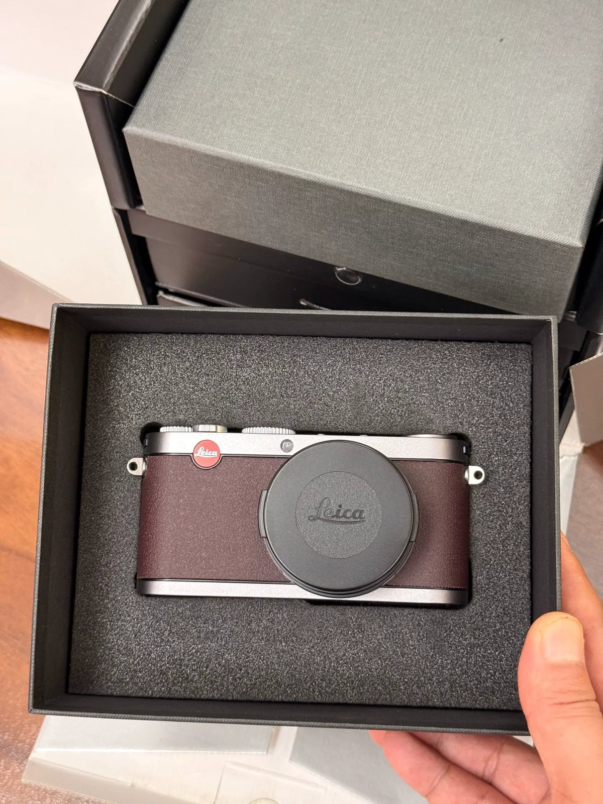 [Unused] Leica X1 BMW Edition — Bordeaux, Complete Packaging