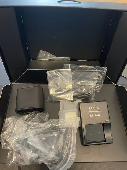 [Pre-owned] Leica X2 — Edition Paul Smith, Orange, Complete with Box