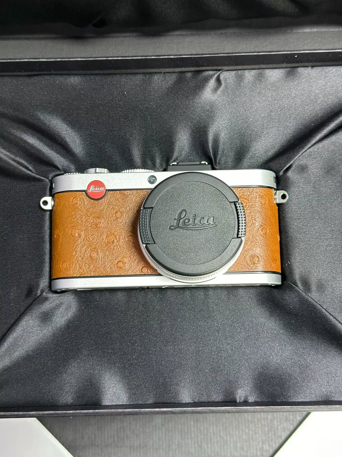 [Pre-owned] Leica X2 — Ostrich Leather Limited Edition, with Box