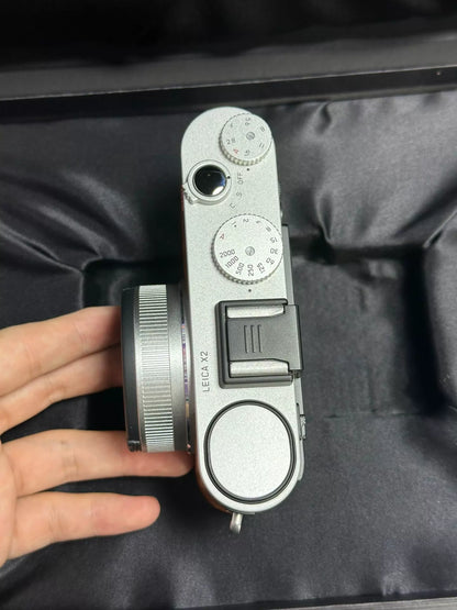 [Pre-owned] Leica X2 — Ostrich Leather Limited Edition, with Box
