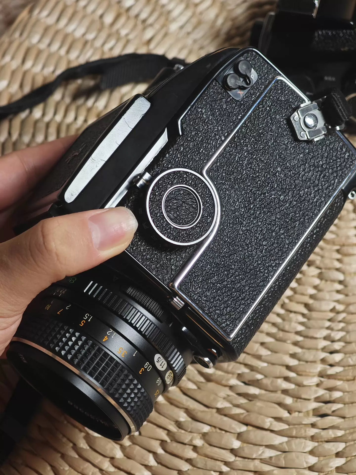 [Pre-owned] Mamiya M645 1000S — with 80mm f/2.8, Waist-Level and Metering Prism
